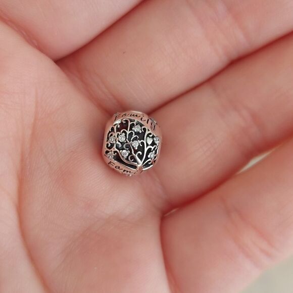 925 Sterling Silver Family Tree Charm - Picture 6 of 8